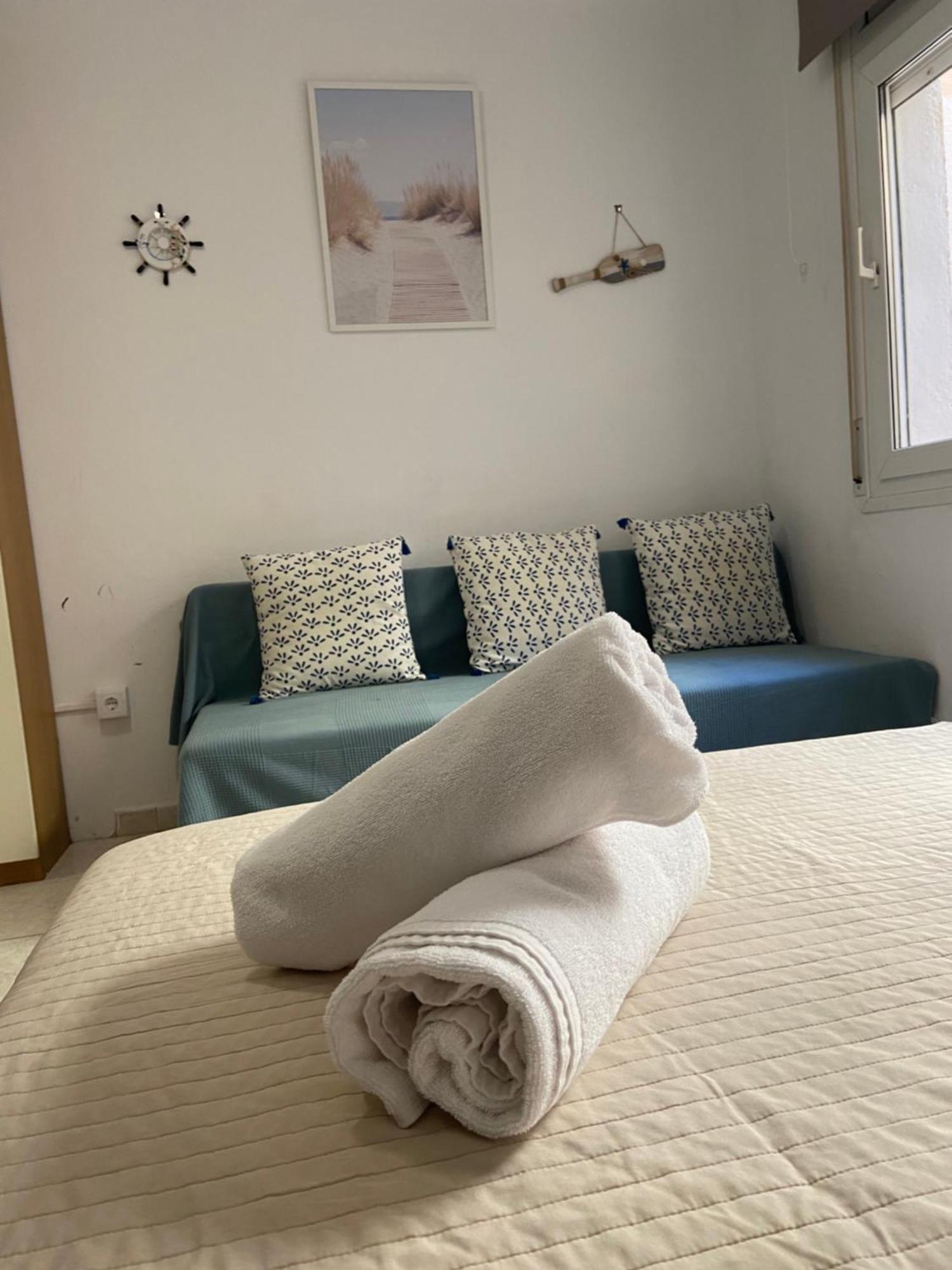 Apartamentosbiamar กัมบริลส์ ภายนอก รูปภาพ