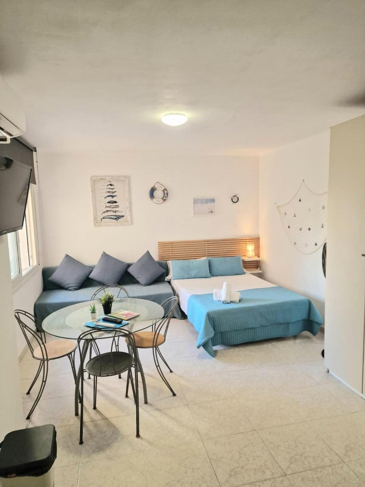 Apartamentosbiamar กัมบริลส์ ภายนอก รูปภาพ